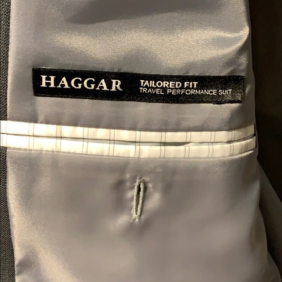 HAGGAR tailored fit travel performance suit jacket - Picture 6 of 8